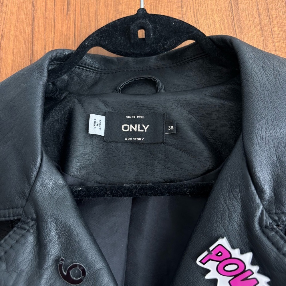 ONLY Black Faux Leather Moto Biker Jacket Size EU 38 (US M) with Fun Pins - Picture 6 of 7